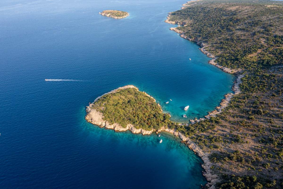 La penisola Krnjacol su Plavnik